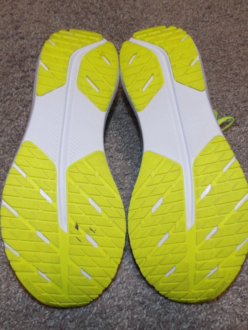 Brooks Women's Hyperion Tempo Running Shoe Size 10 - Picture 7 of 9
